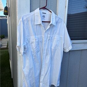 Izod White Relaxed Short-Sleeve Button-Up Shirt